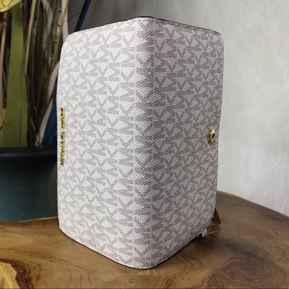 Michael Kors Jet Set Travel Double Zip Wristlet - Picture 5 of 8